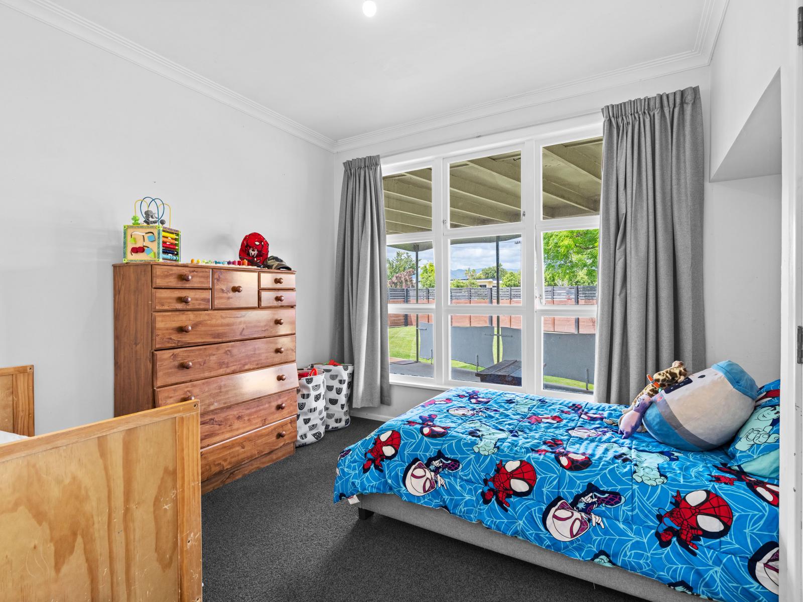 587 Queen Street East, Levin