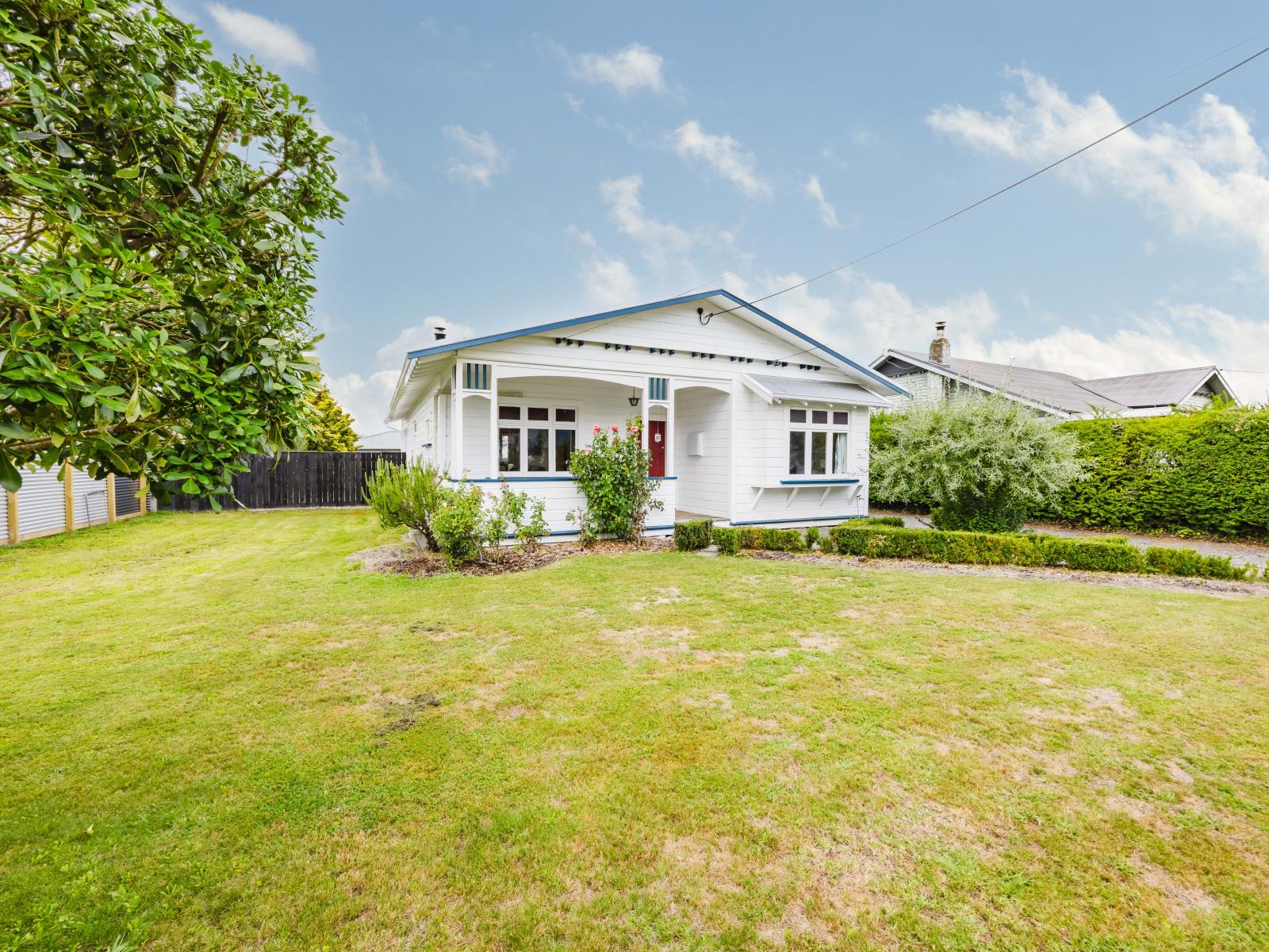 14 Francis Drake Street, Waipukurau