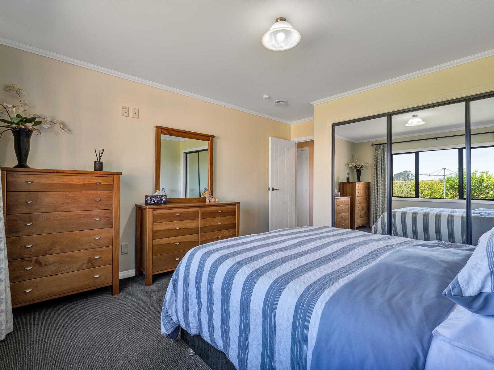 12C Takiroa Street, Urenui