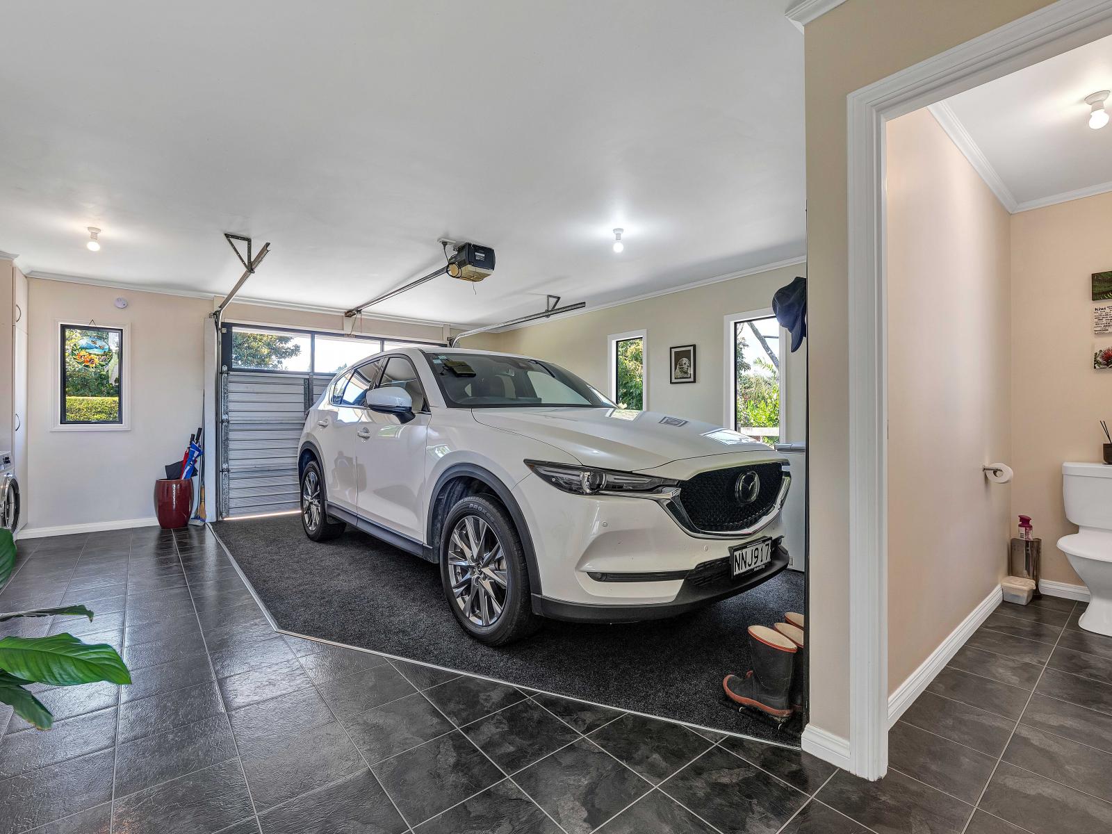 12C Takiroa Street, Urenui