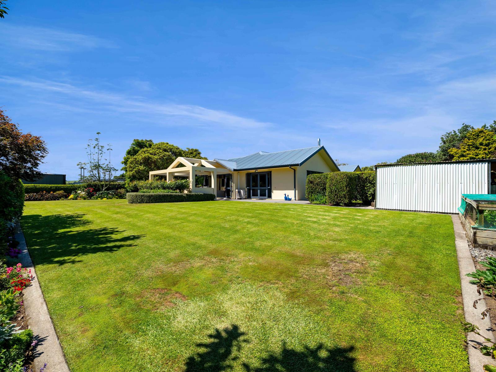 12C Takiroa Street, Urenui