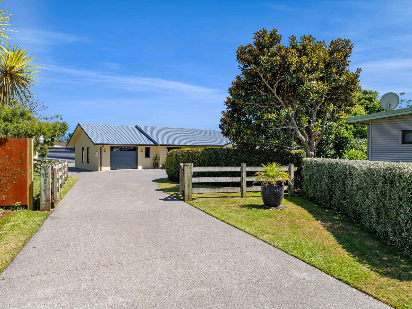 12C Takiroa Street, Urenui