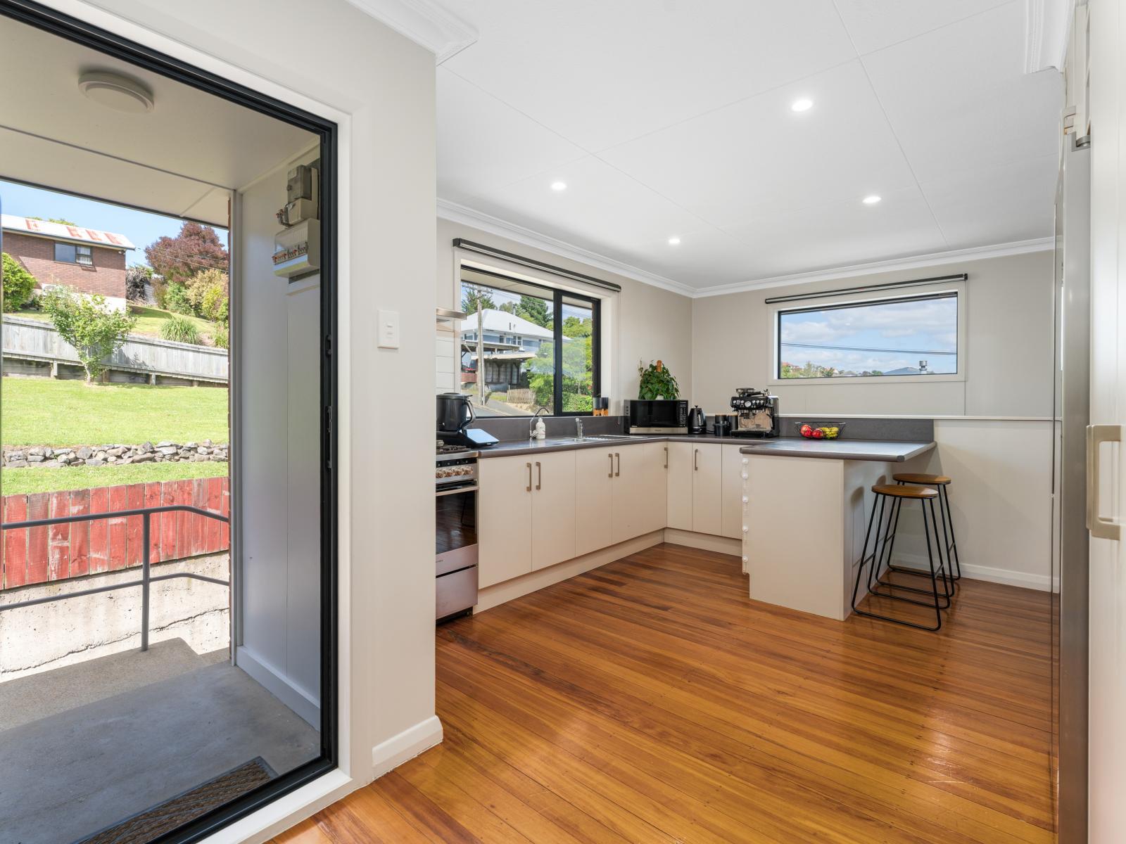 90 Main South Road, Green Island