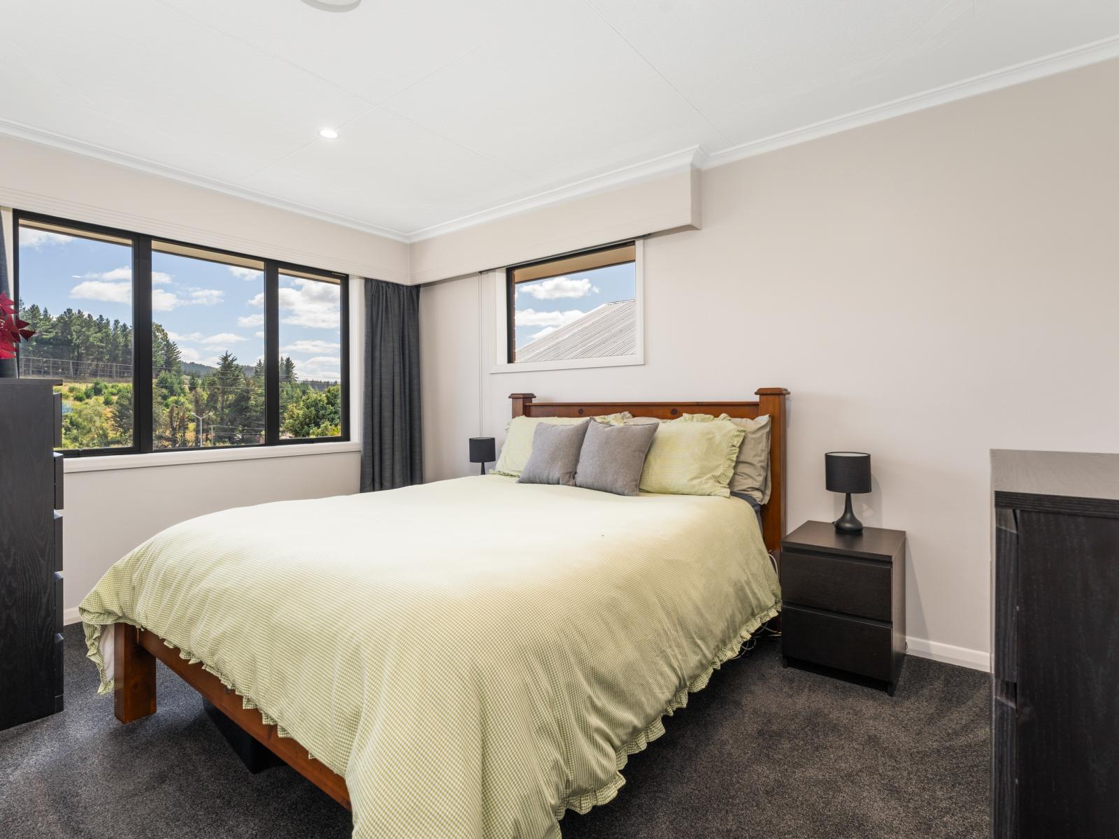 90 Main South Road, Green Island