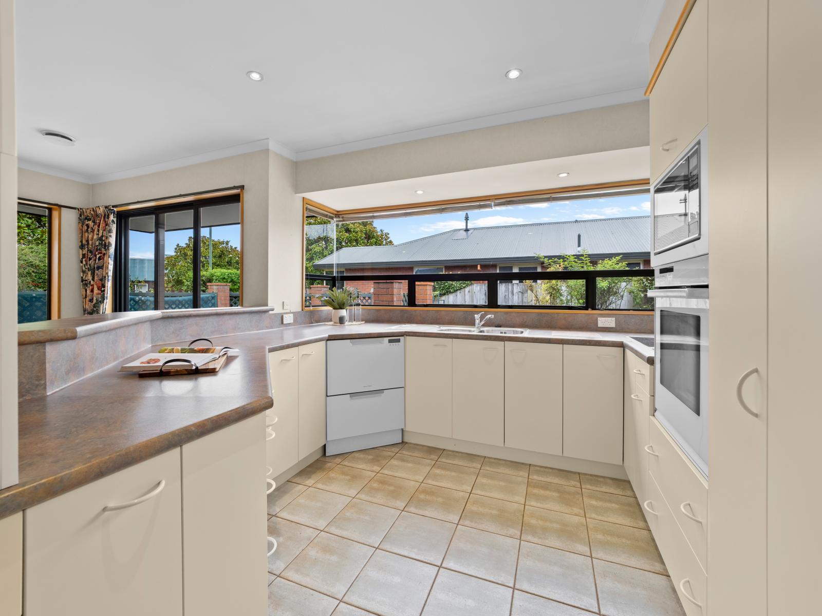 86 Pages Road, Allenton