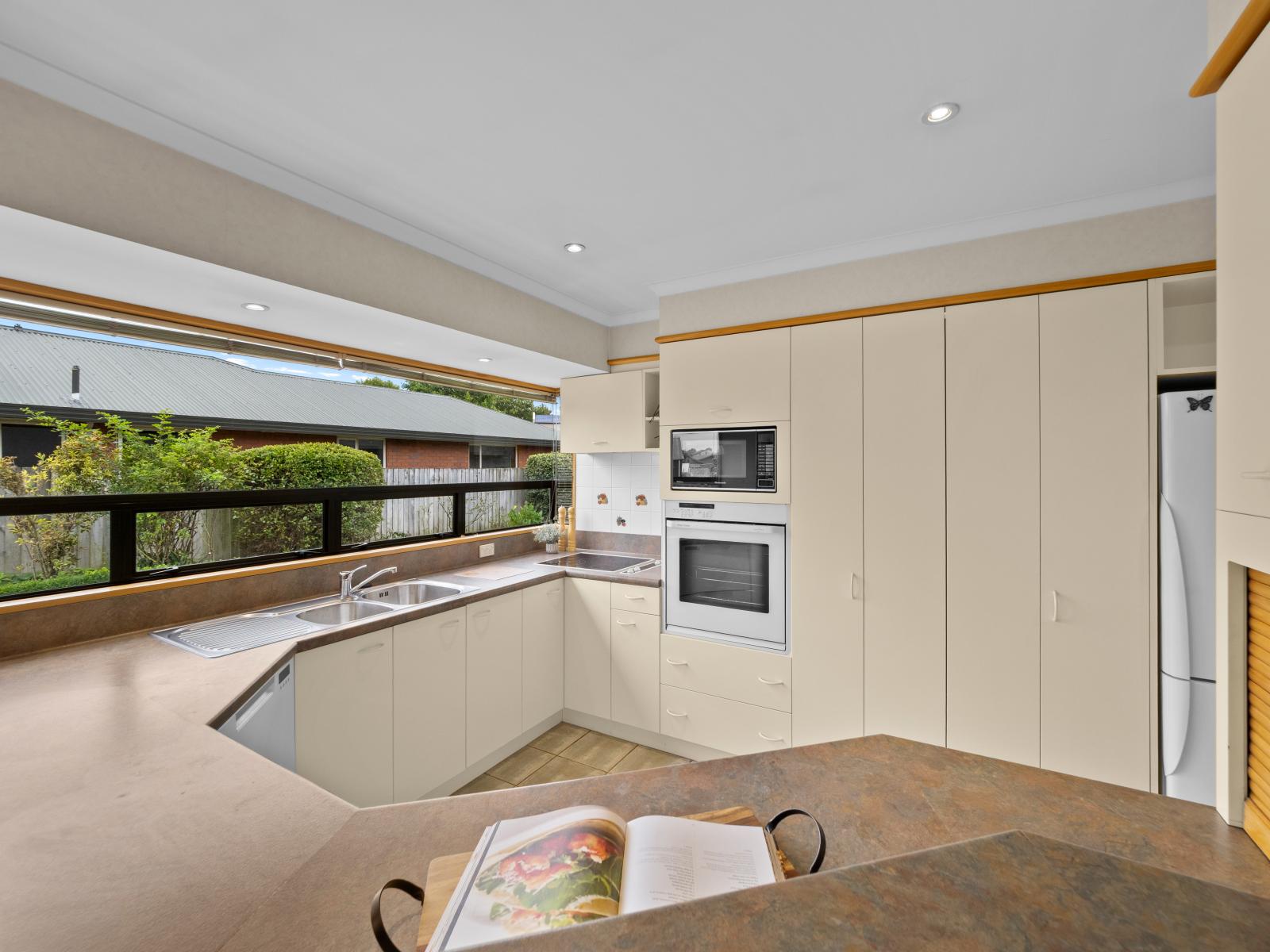 86 Pages Road, Allenton