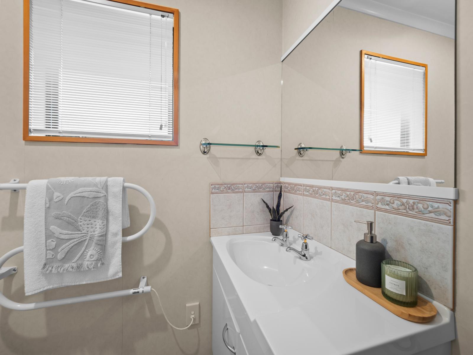 86 Pages Road, Allenton