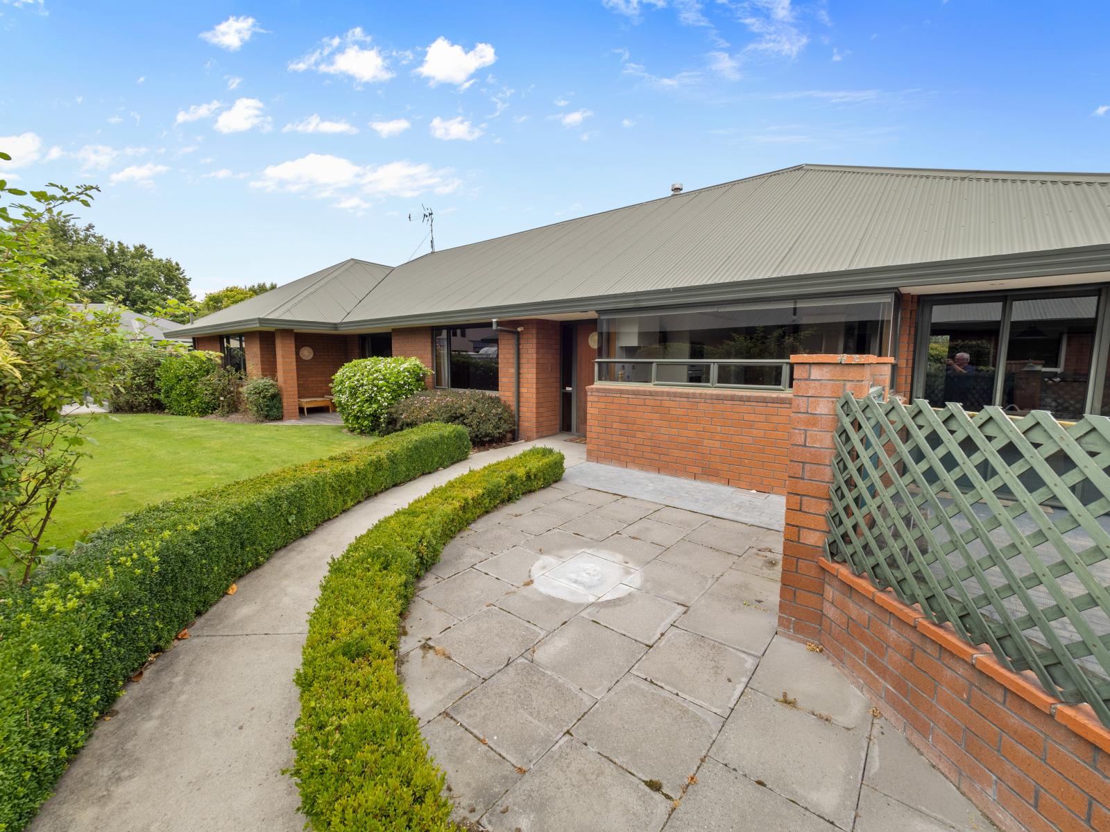 86 Pages Road, Allenton