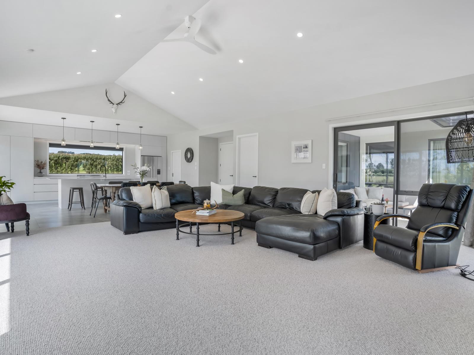 141 Devereux Road, Winton