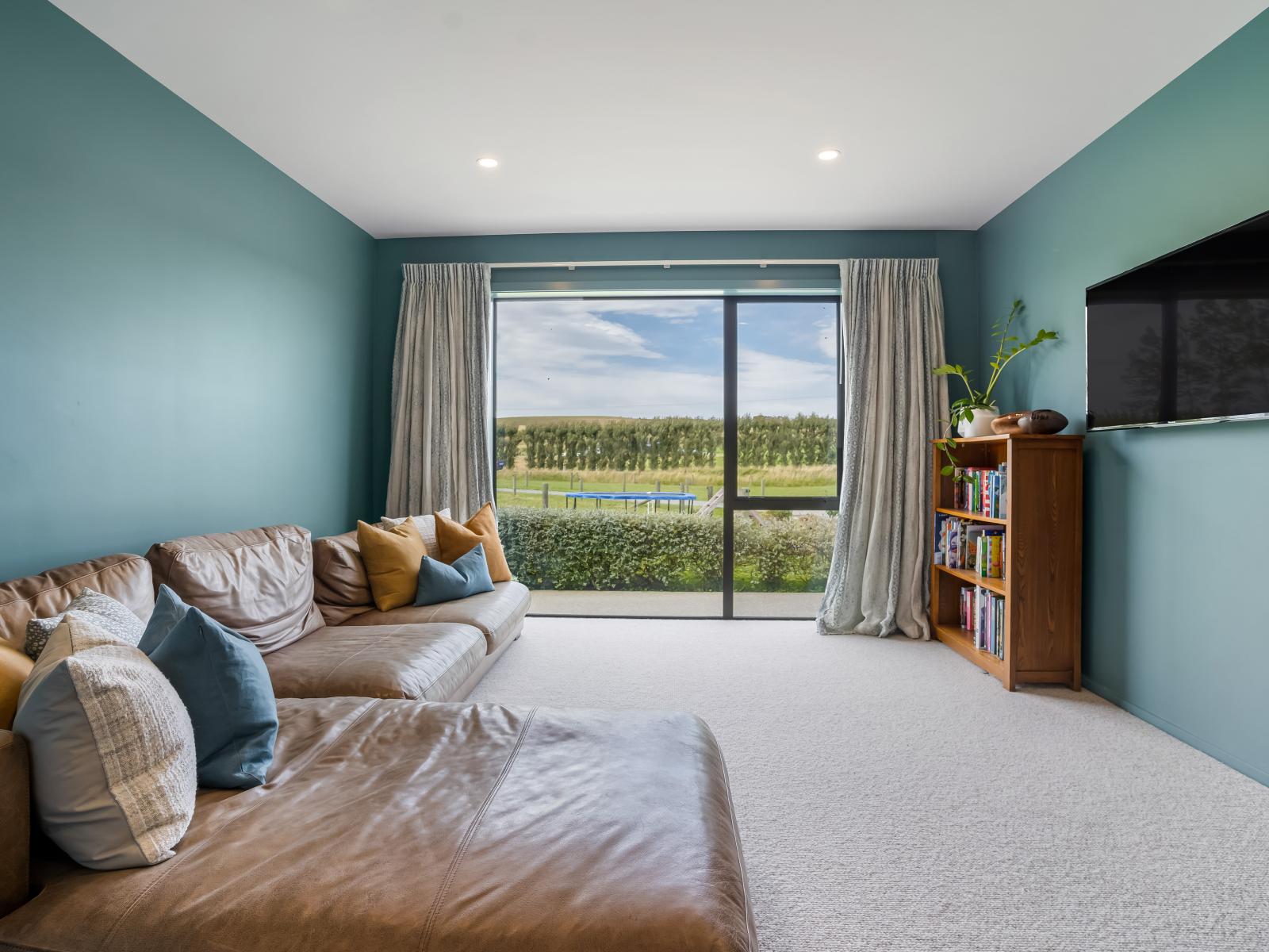 141 Devereux Road, Winton