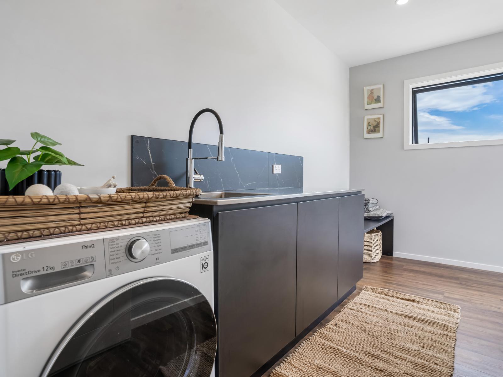 141 Devereux Road, Winton