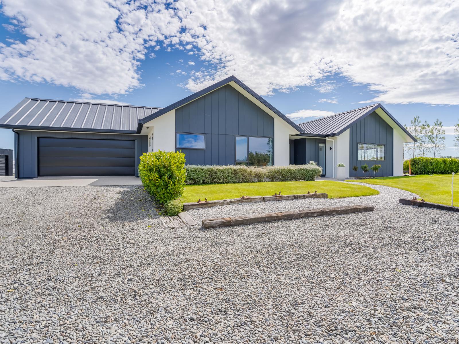 141 Devereux Road, Winton