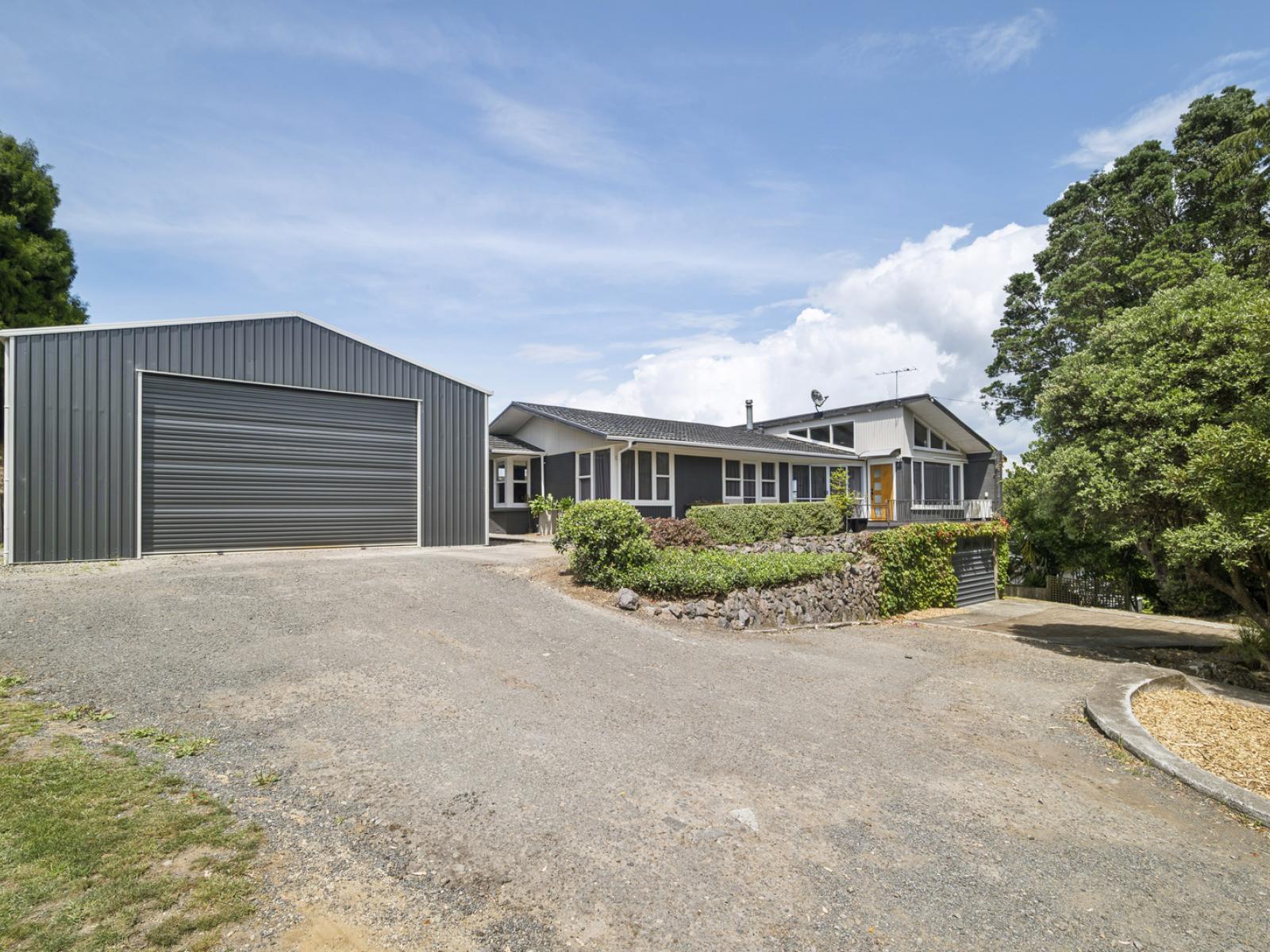 54 Grand Vue Road, Kawaha Point