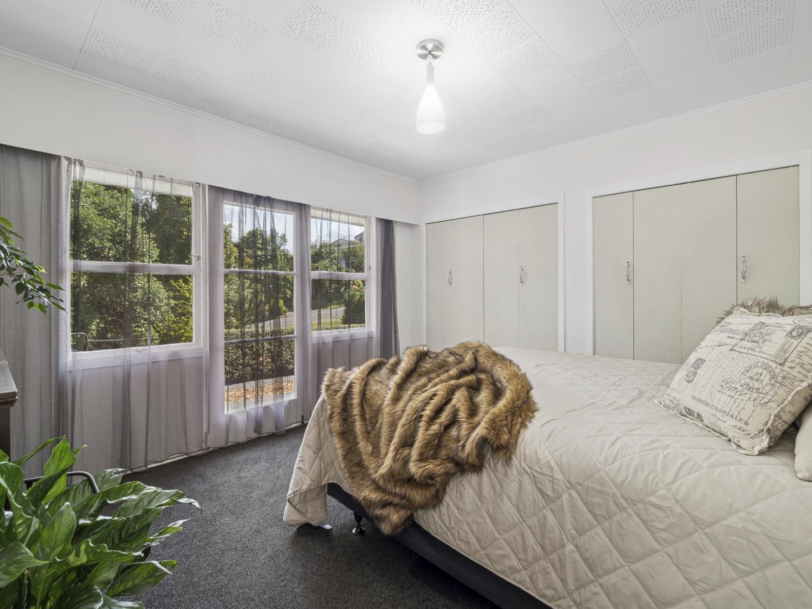 54 Grand Vue Road, Kawaha Point