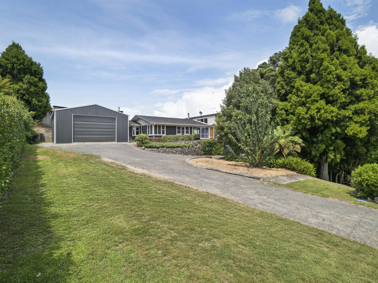 54 Grand Vue Road, Kawaha Point