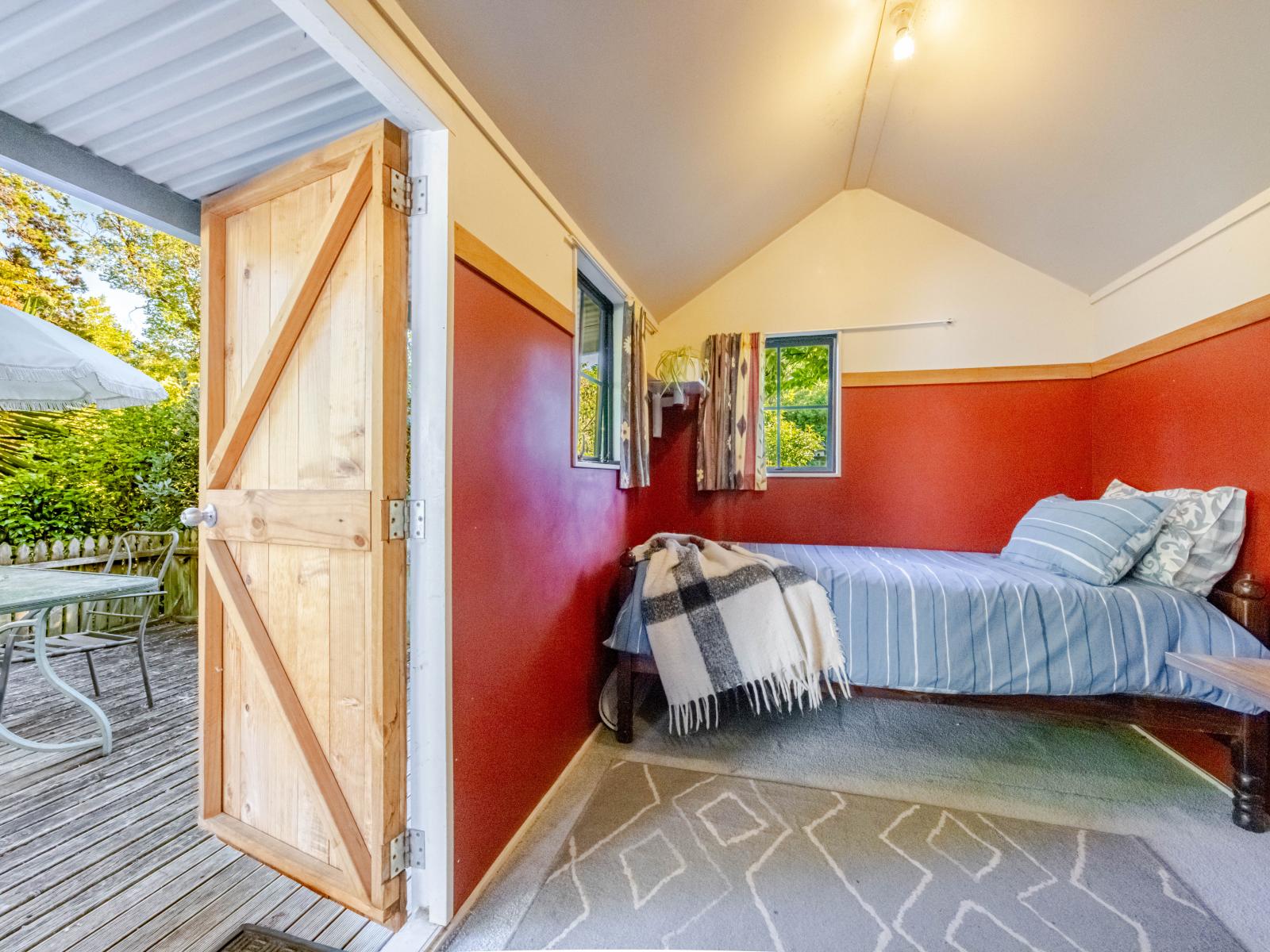 6/3382 Pourerere Road, Waipawa