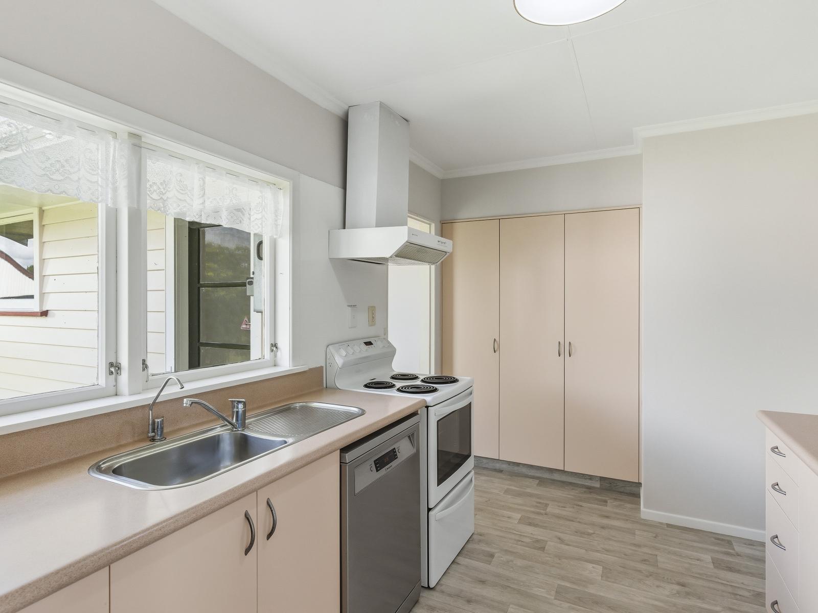 50 Kennedy Drive, Levin