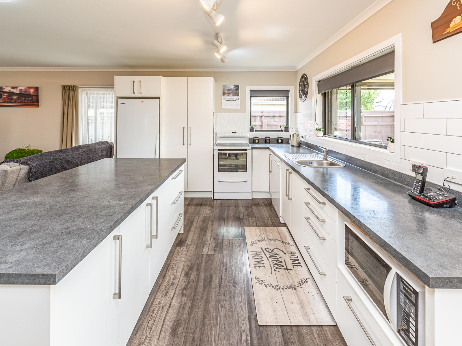 10 Kakaho Drive, Tawhero