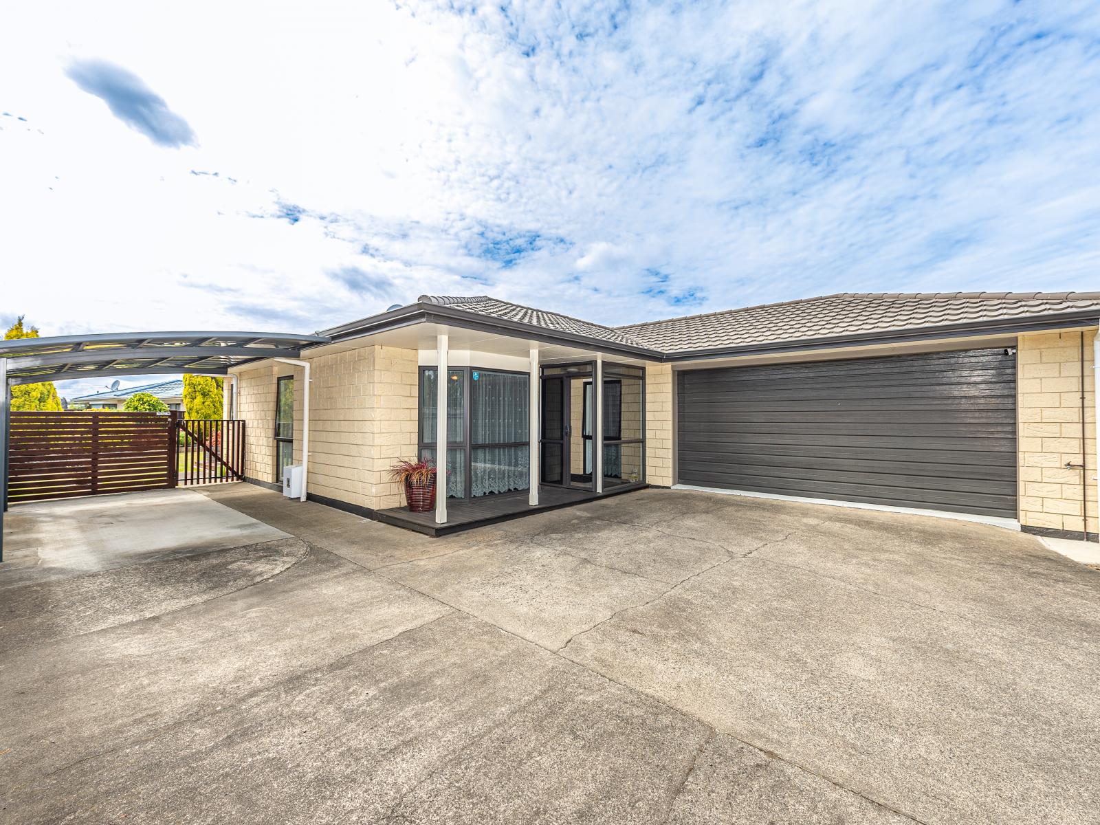 10 Kakaho Drive, Tawhero