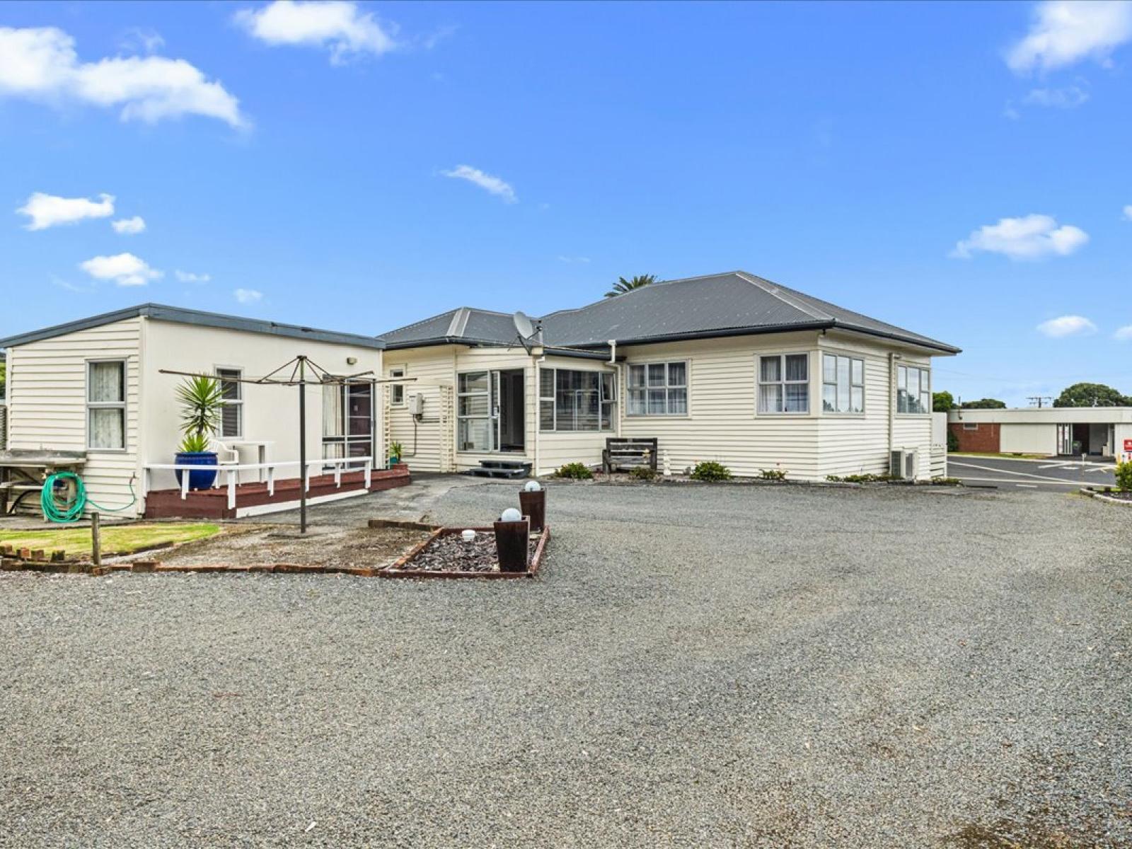 43 North Street, Mokau