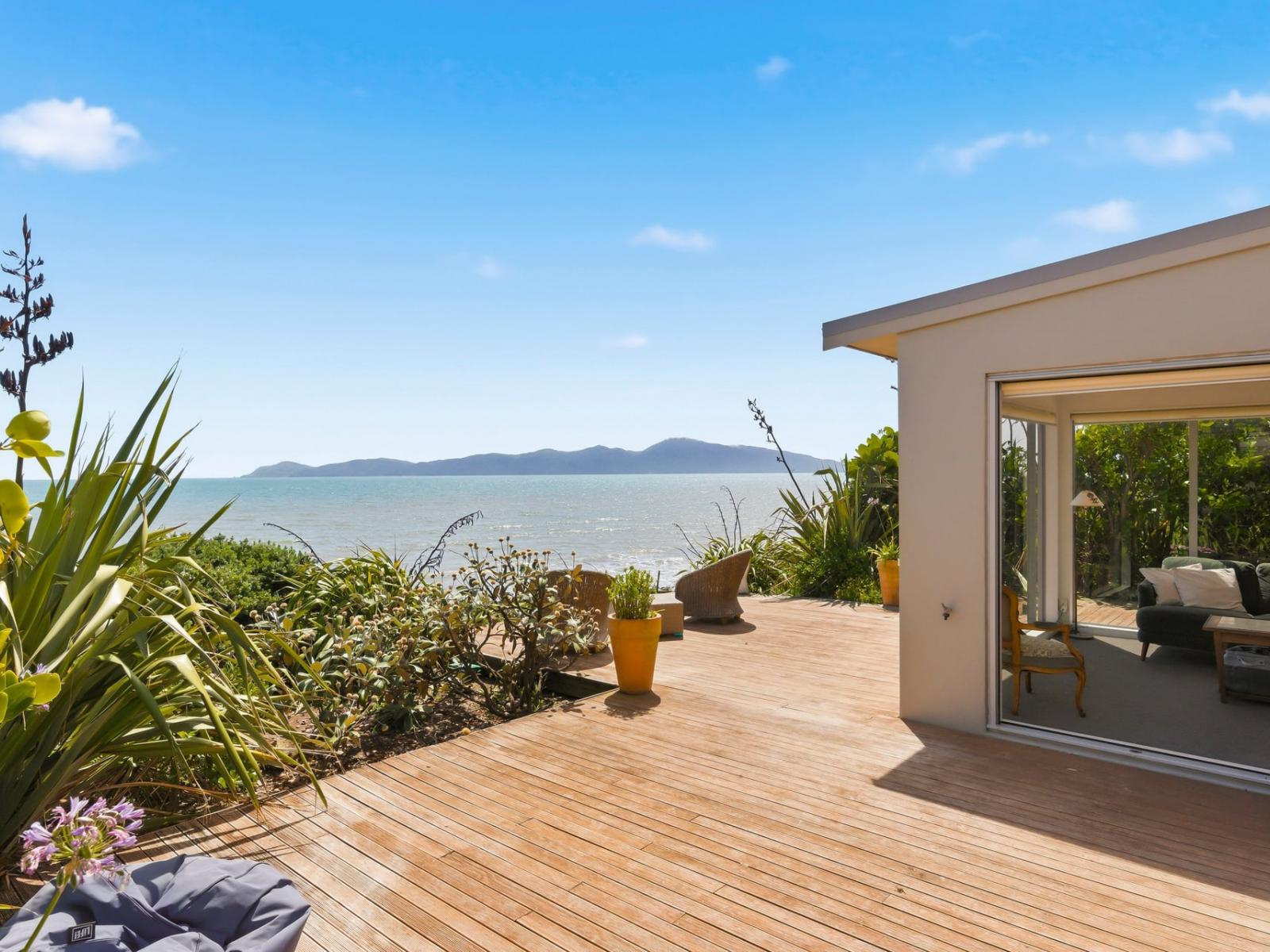 60 The Esplanade, Raumati South