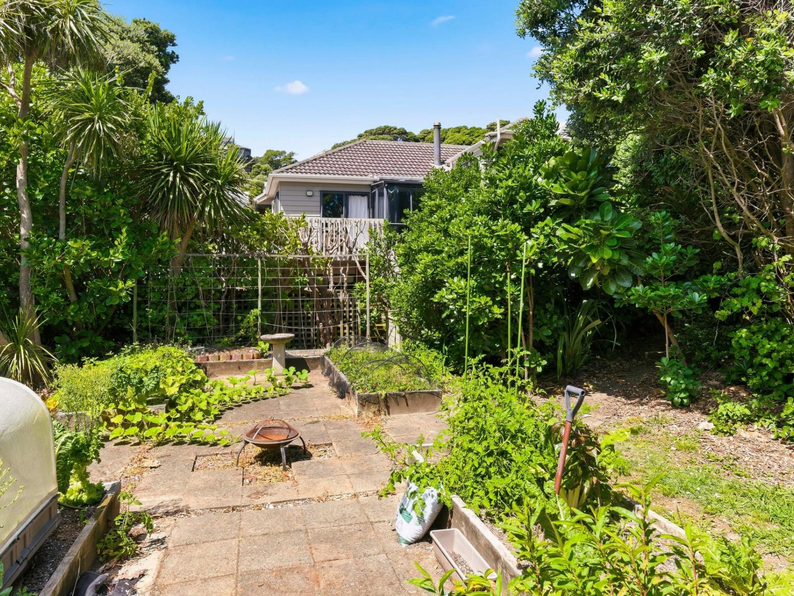 60 The Esplanade, Raumati South