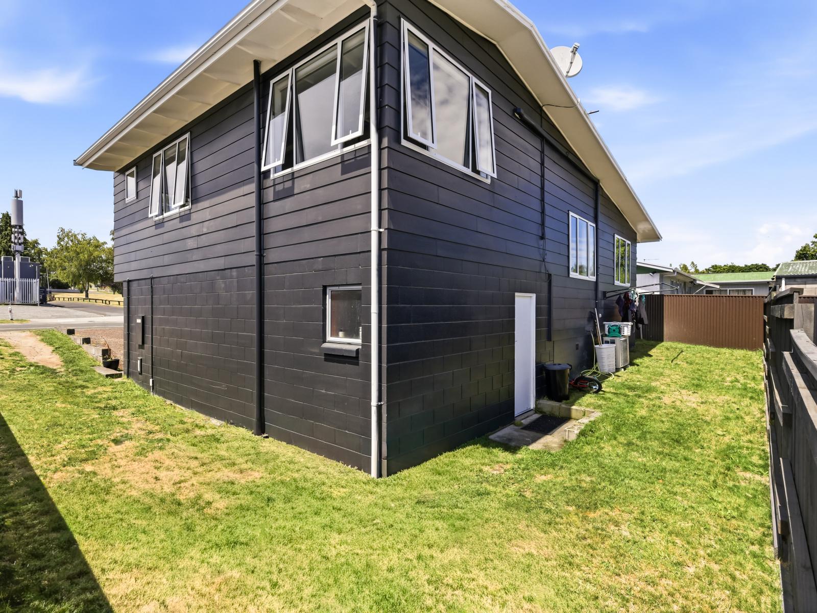 35B Richmond Avenue, Richmond Heights