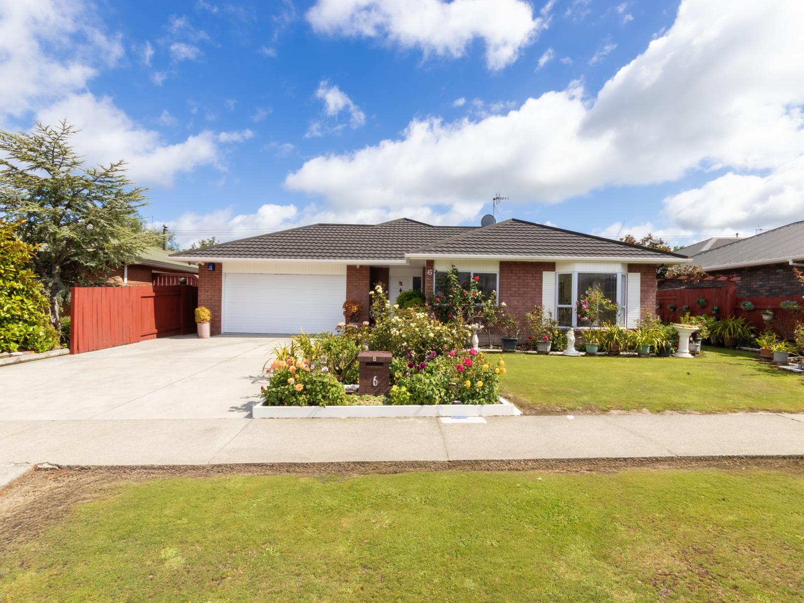 6 Royal Oak Drive, Kelvin Grove