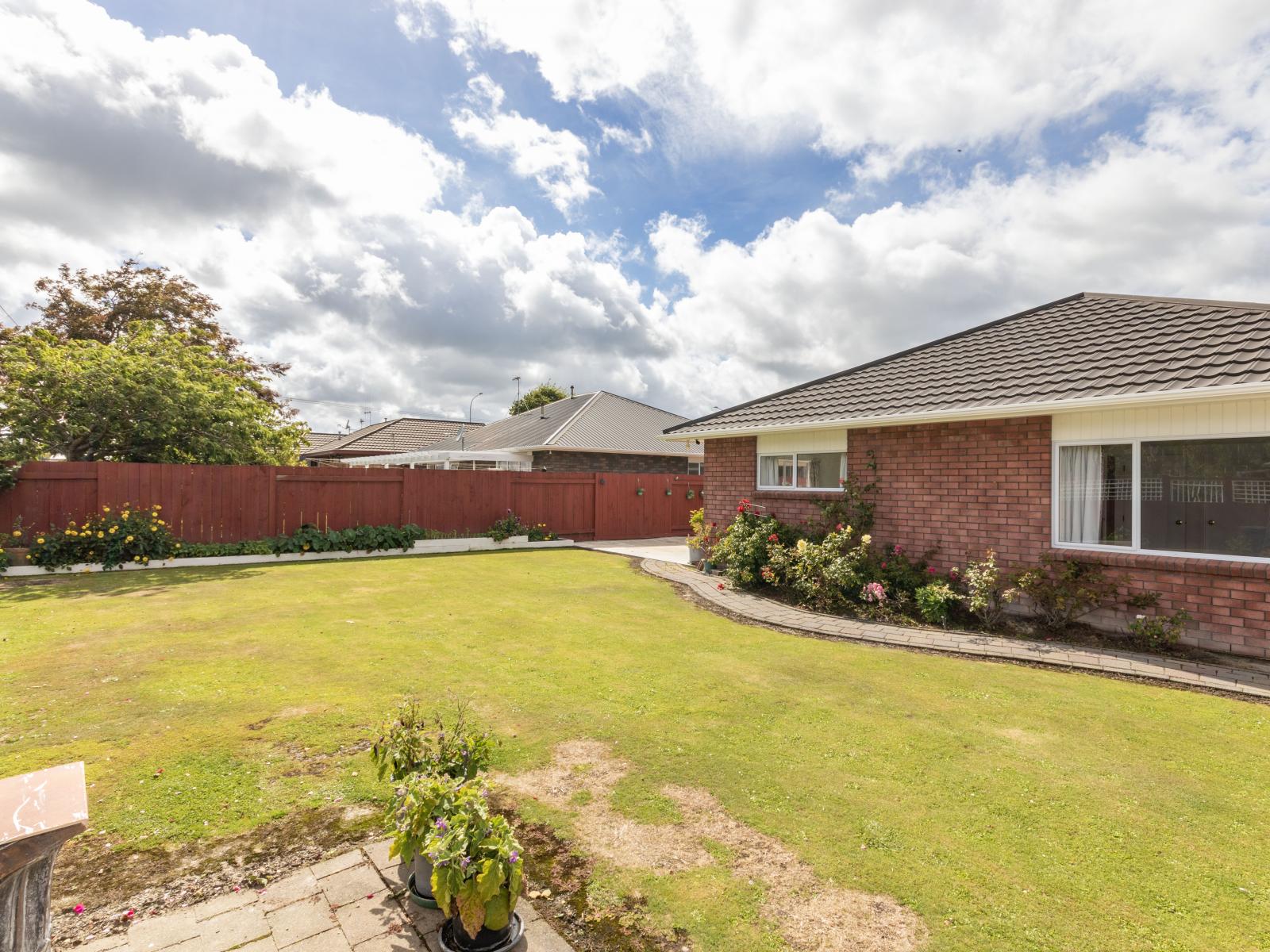 6 Royal Oak Drive, Kelvin Grove