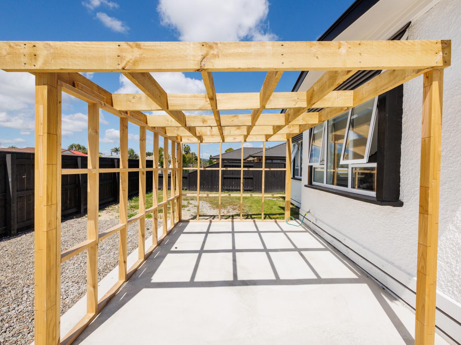 16 Thomson Street, West End