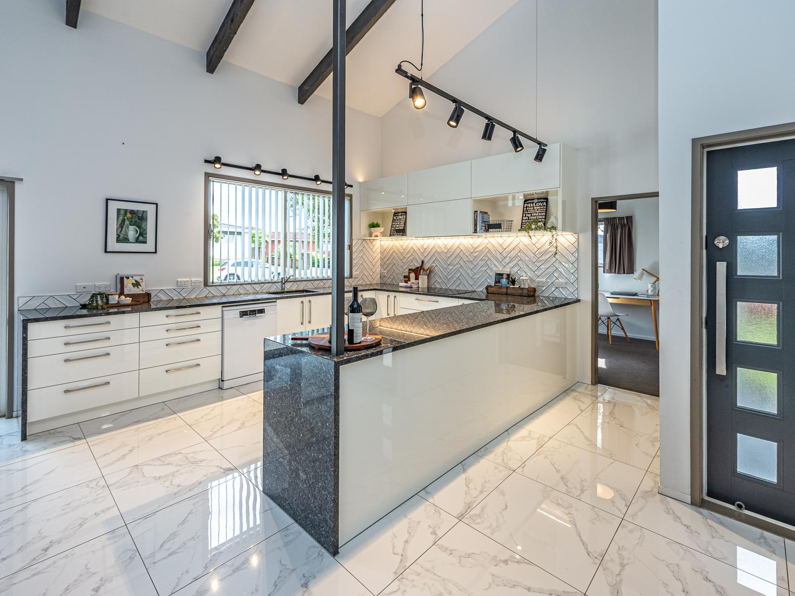 8 Akepiro Place, Tawhero