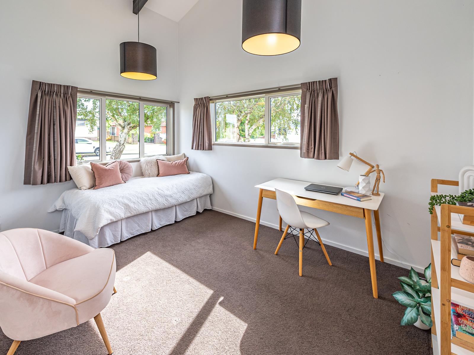 8 Akepiro Place, Tawhero