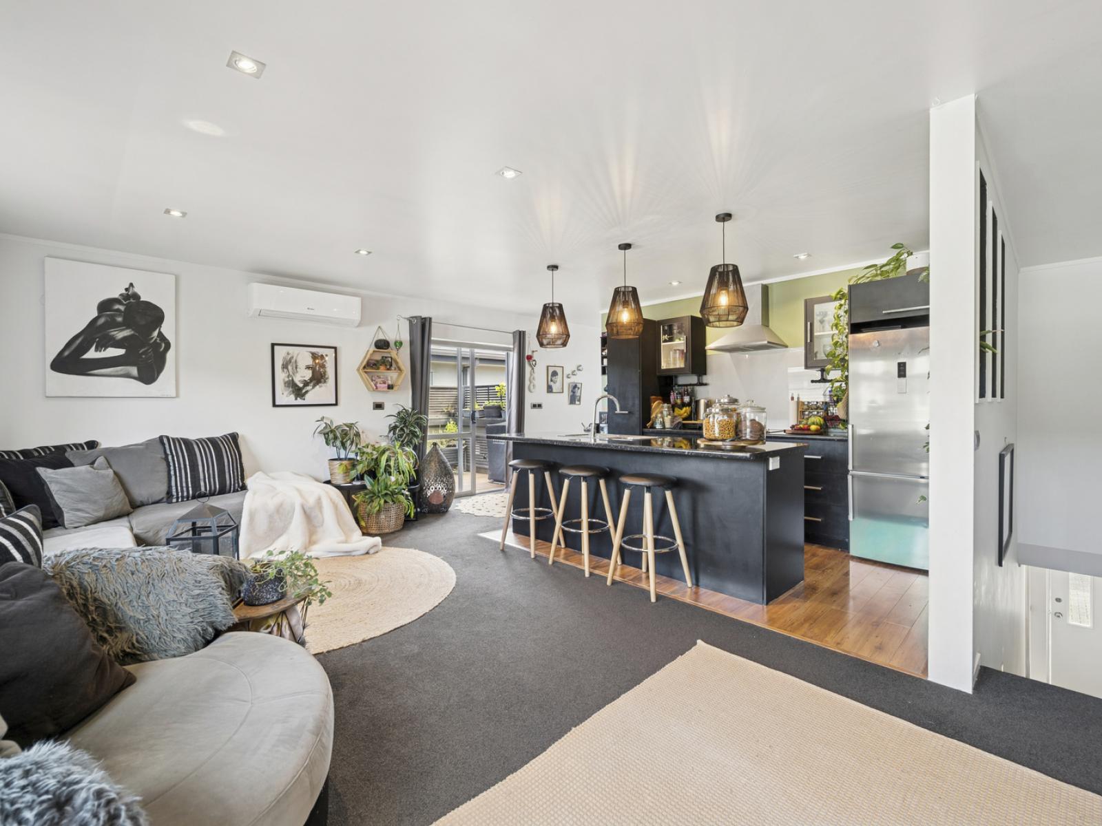 Unit 6, 15 Tarawera Road, Lynmore