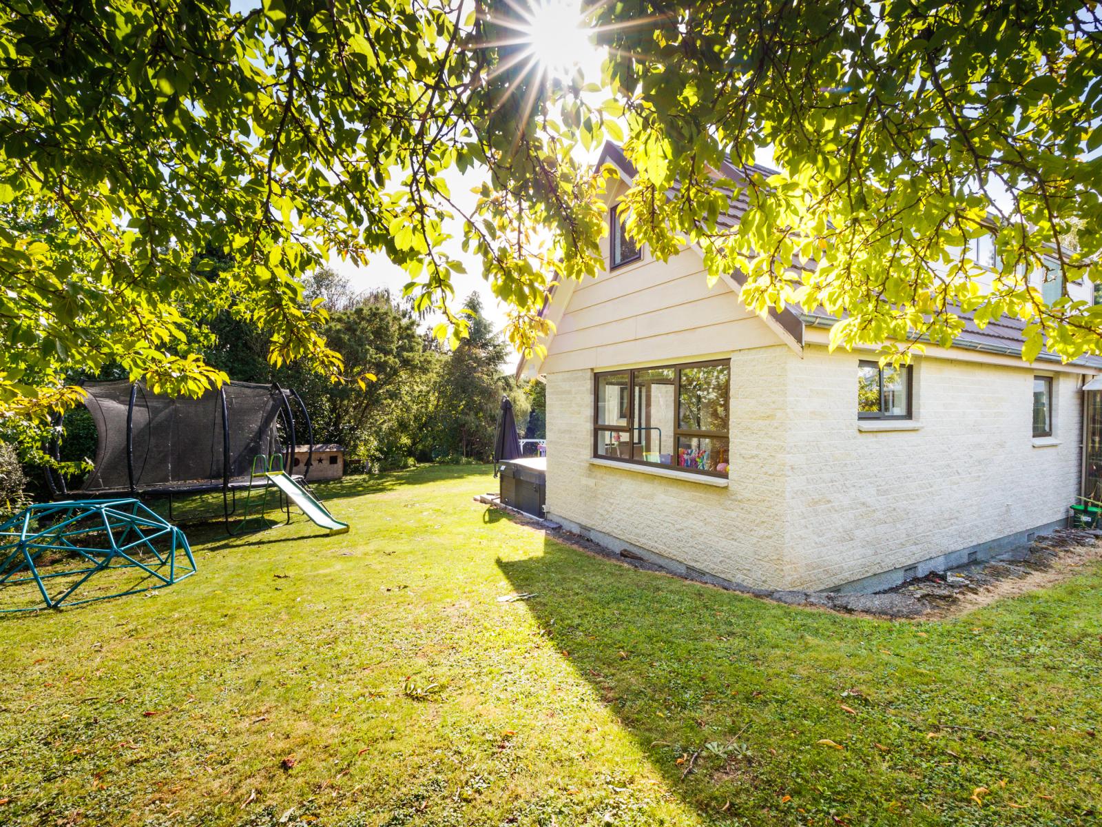 17 Park View Avenue, Feilding