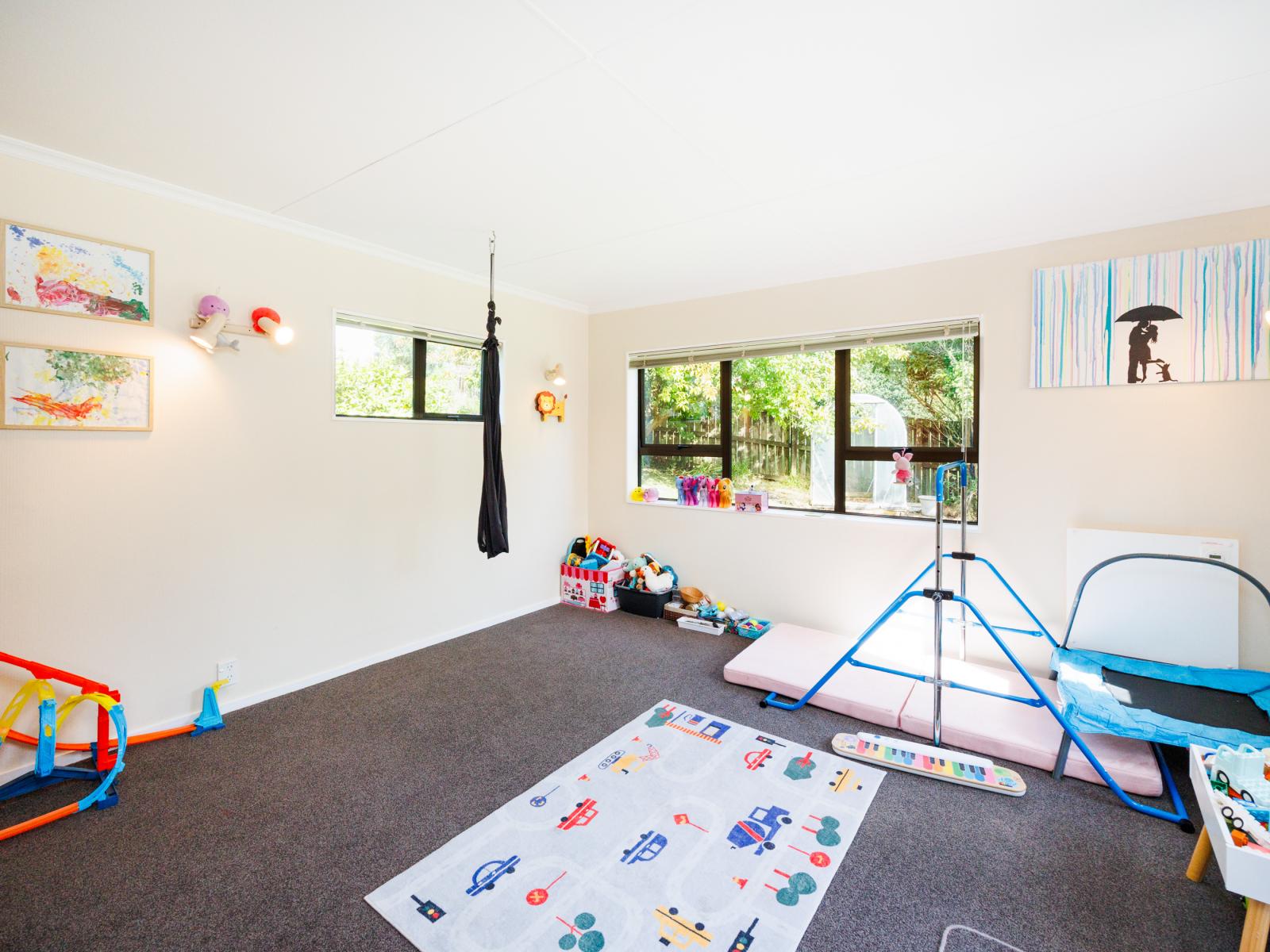 17 Park View Avenue, Feilding