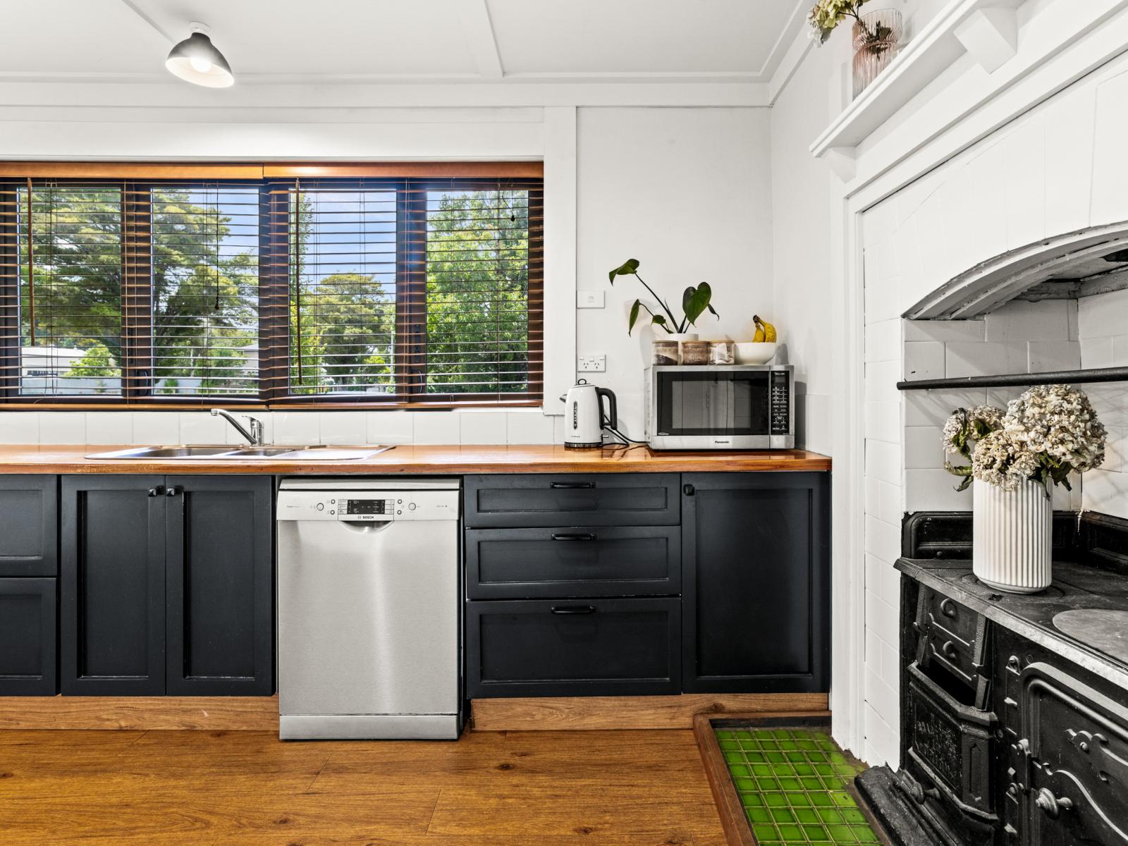 2 McDonald Street, Napier South