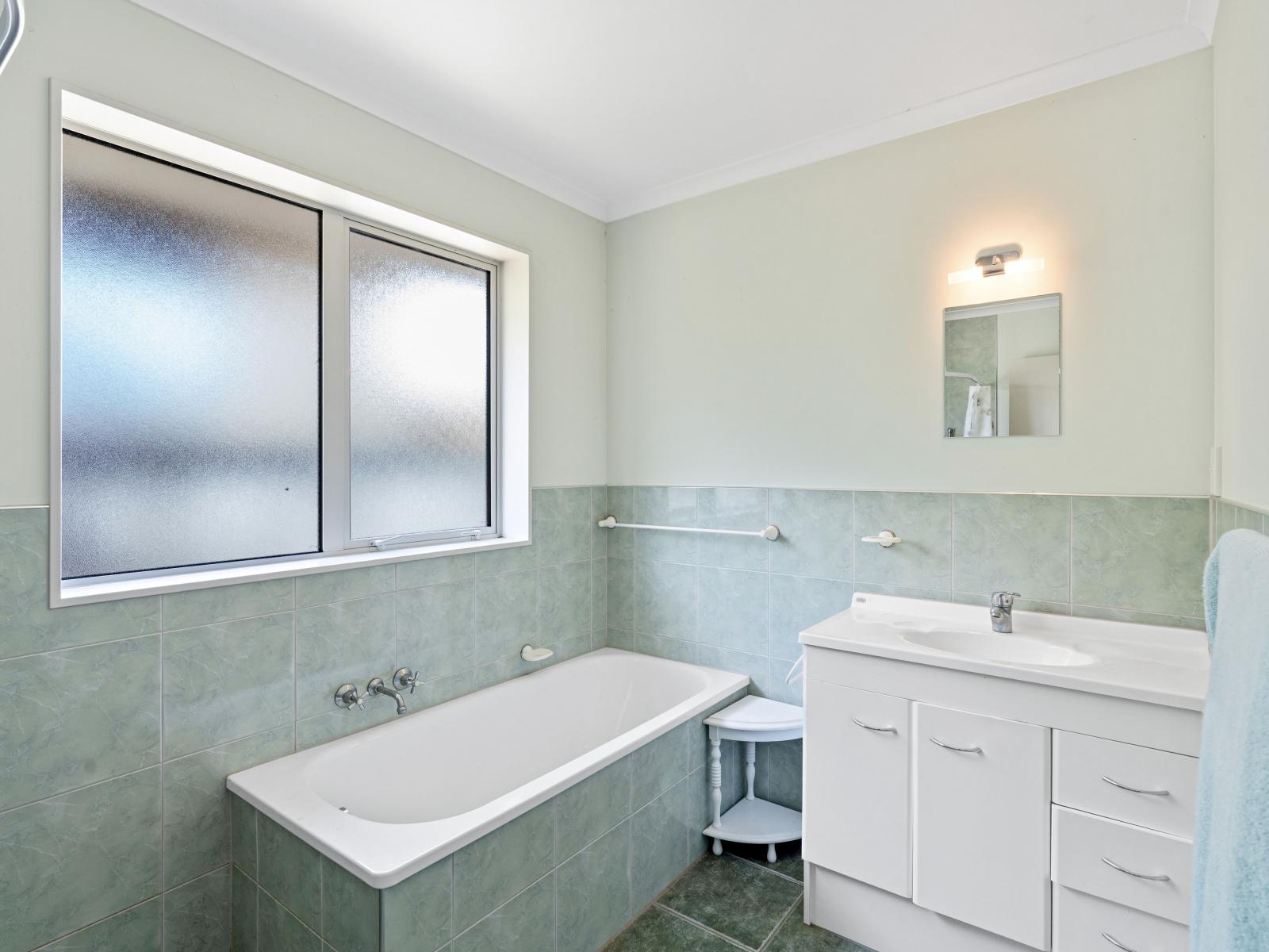 71 Tasman Road, Otaki Beach