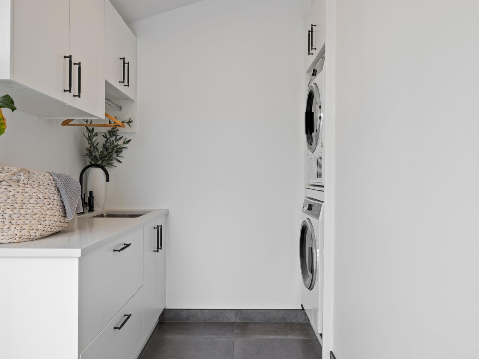 11 Miro Street, Takaro