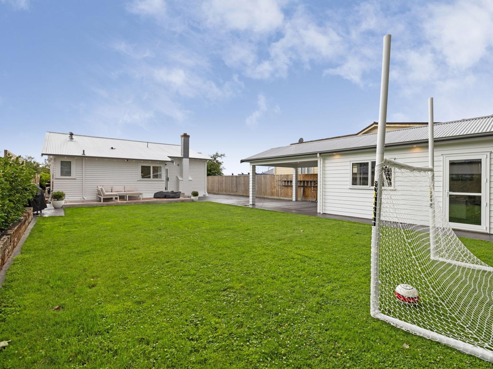 11 Miro Street, Takaro