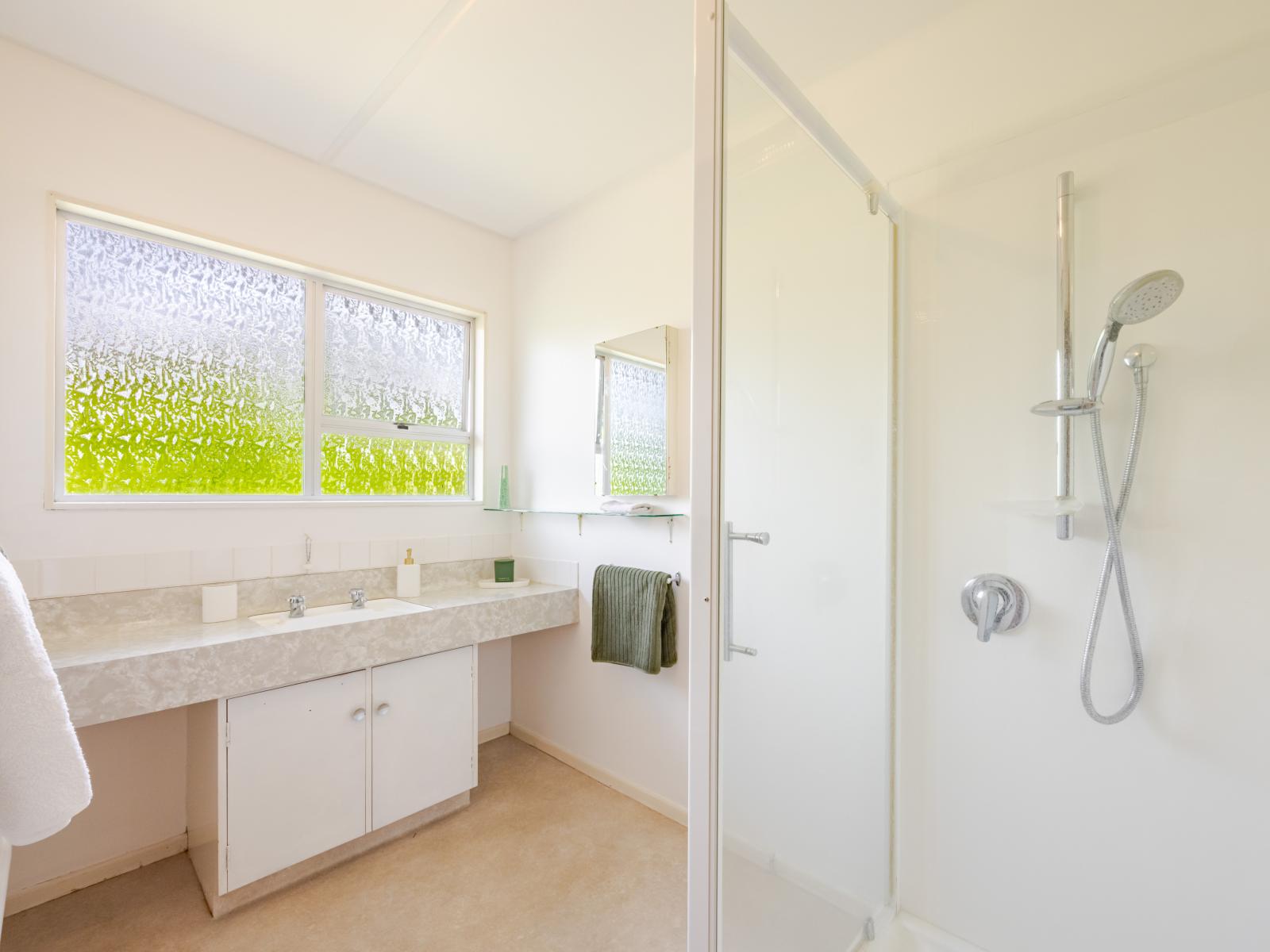 Unit 7, 142 Main Road, Clive