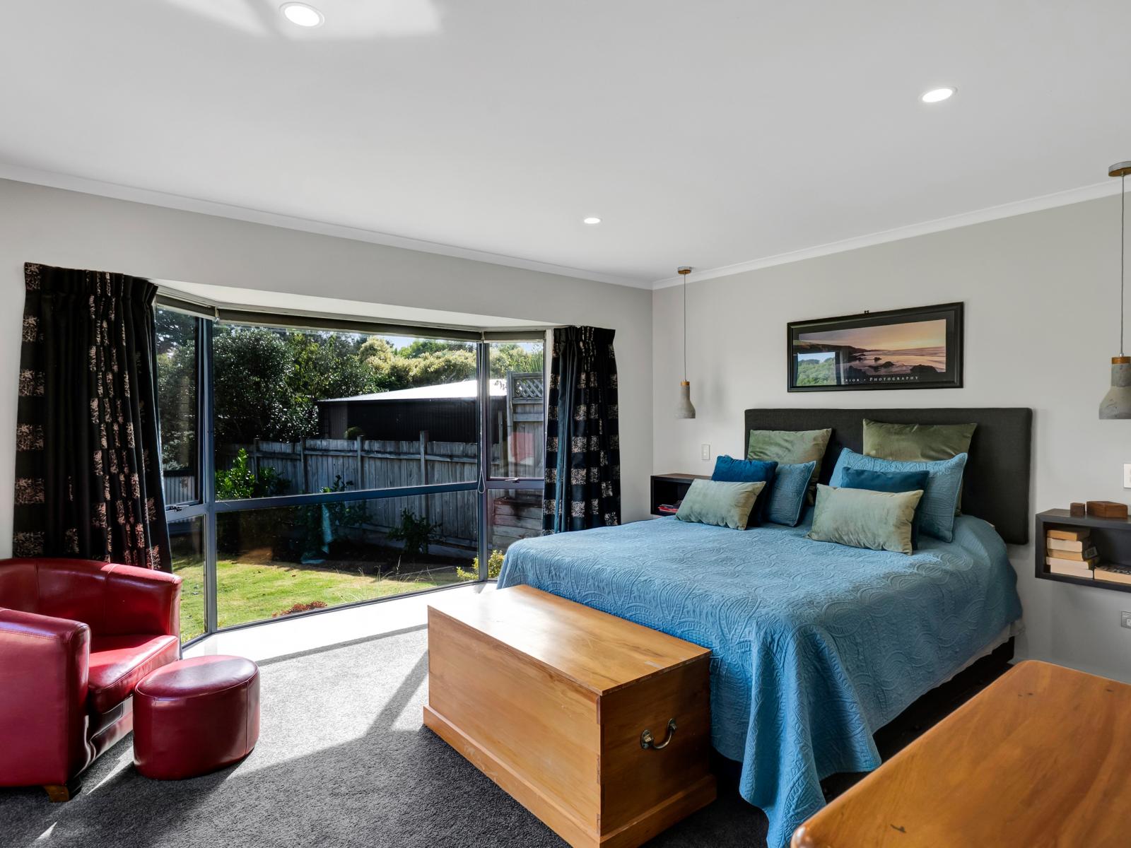 19 Ashmore Drive, Frankleigh Park