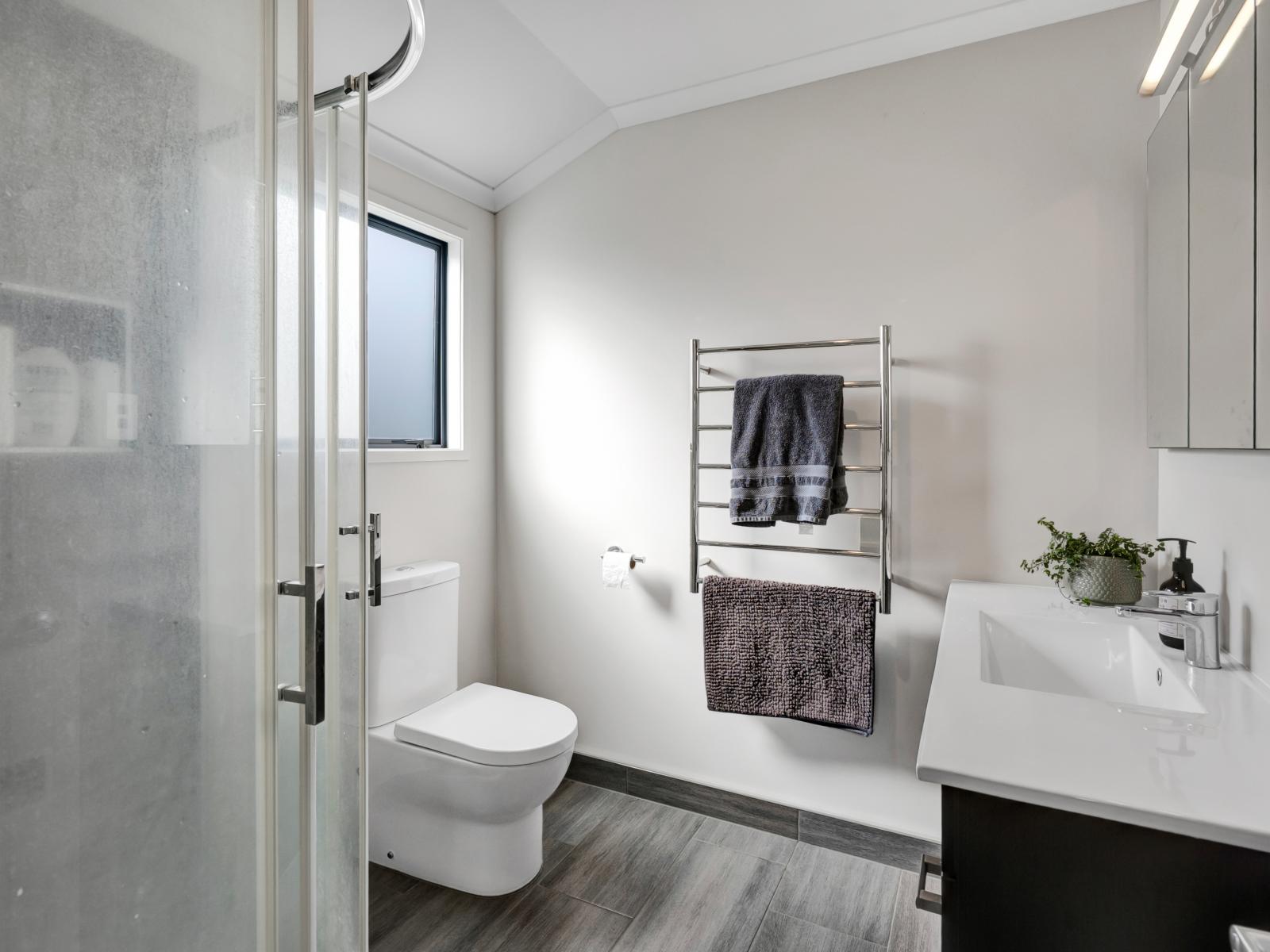 19 Ashmore Drive, Frankleigh Park