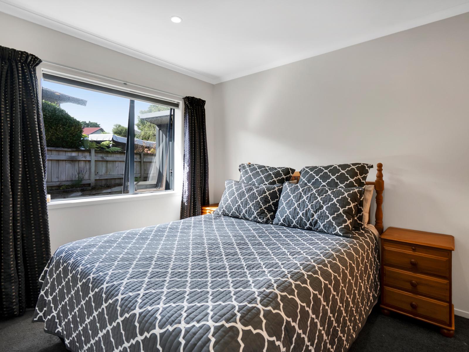 19 Ashmore Drive, Frankleigh Park