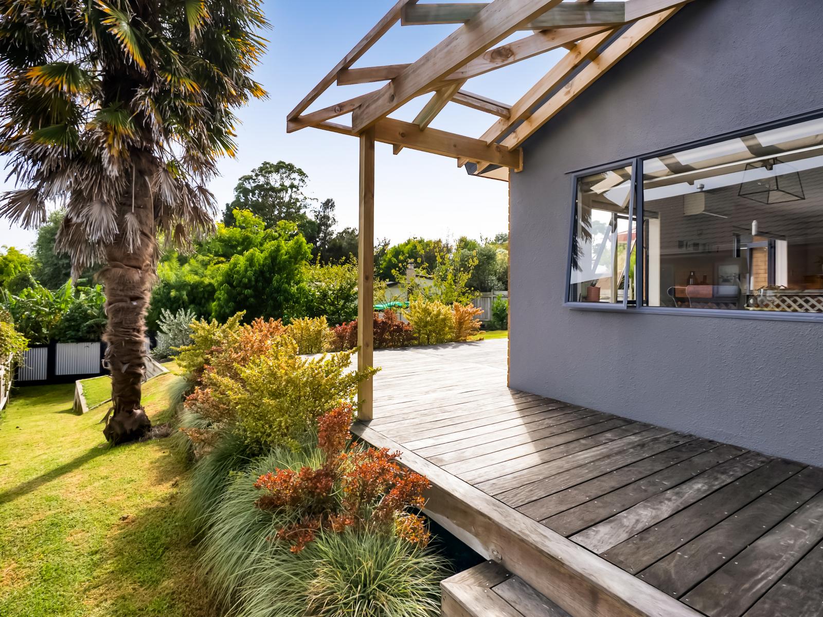 19 Ashmore Drive, Frankleigh Park