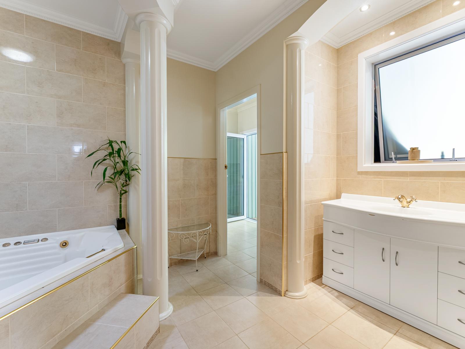 13 Muriwai Drive, Whakatane