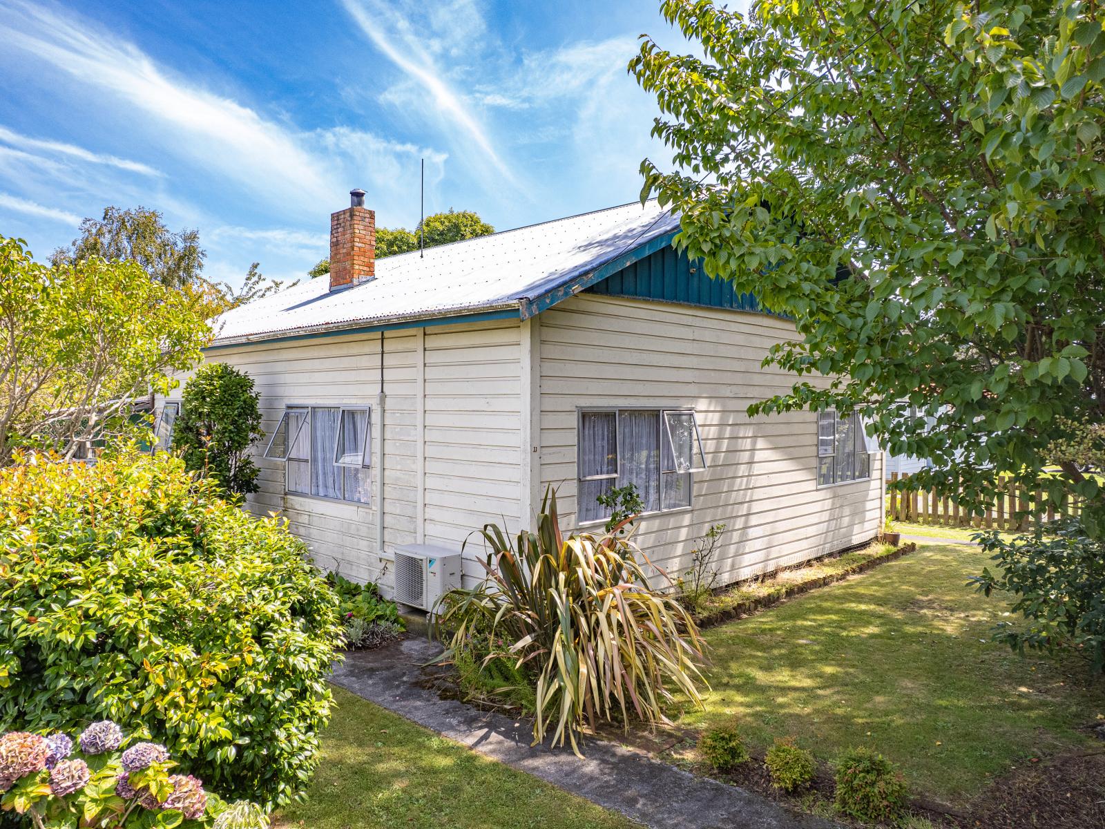 11 Field Street, Aramoho