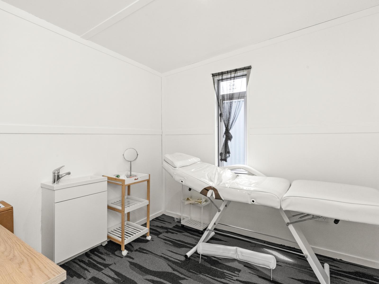 Unit 3, 304 Grays Road, St Leonards