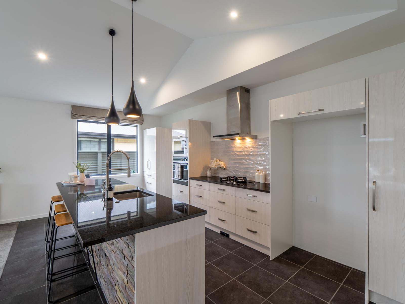 101 Hoffman Court, Waikiwi