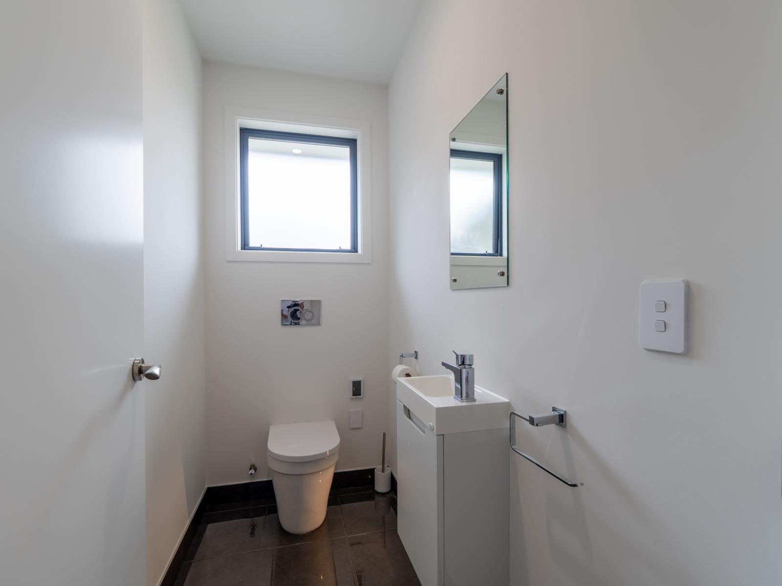 101 Hoffman Court, Waikiwi