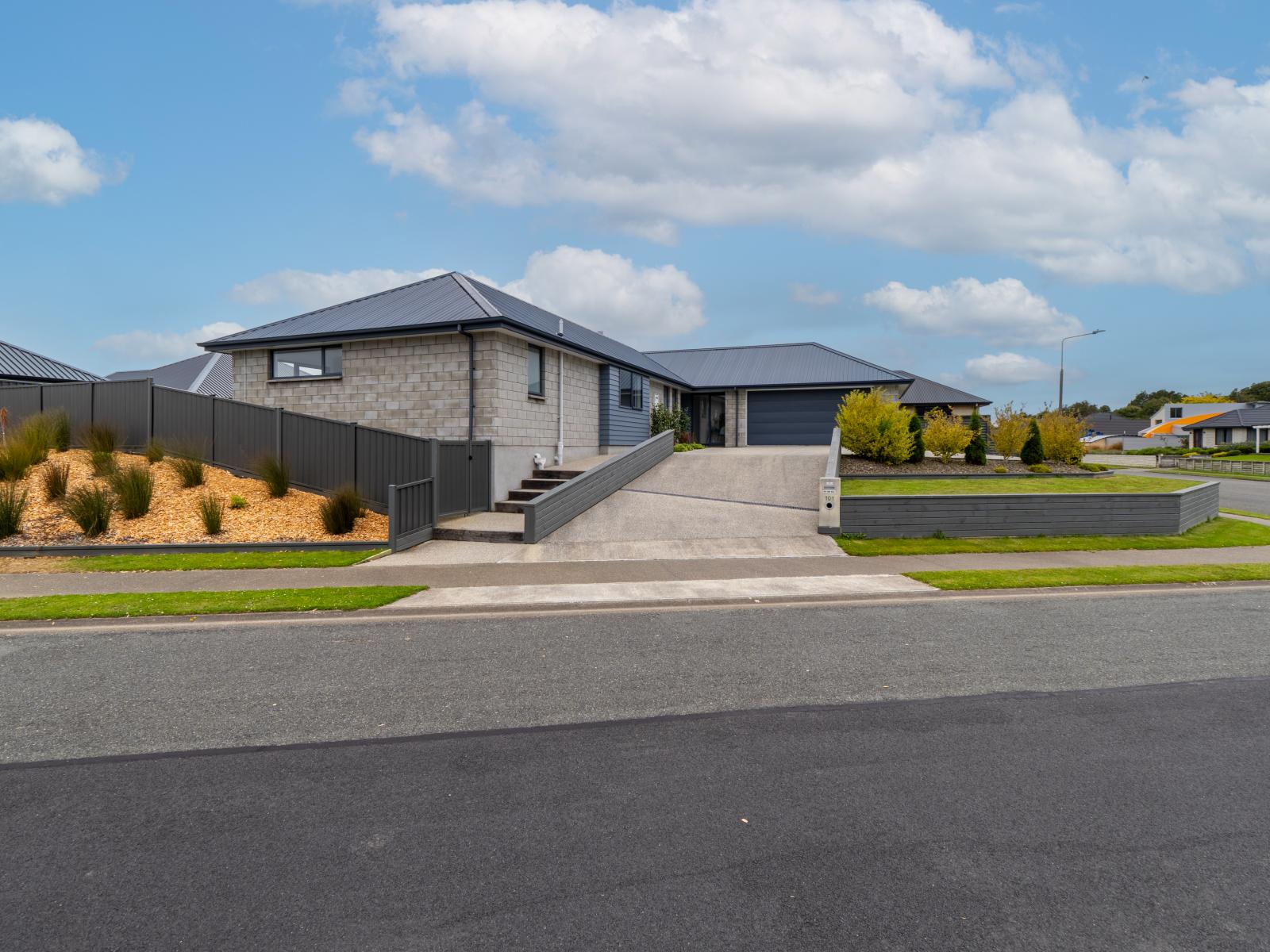 101 Hoffman Court, Waikiwi